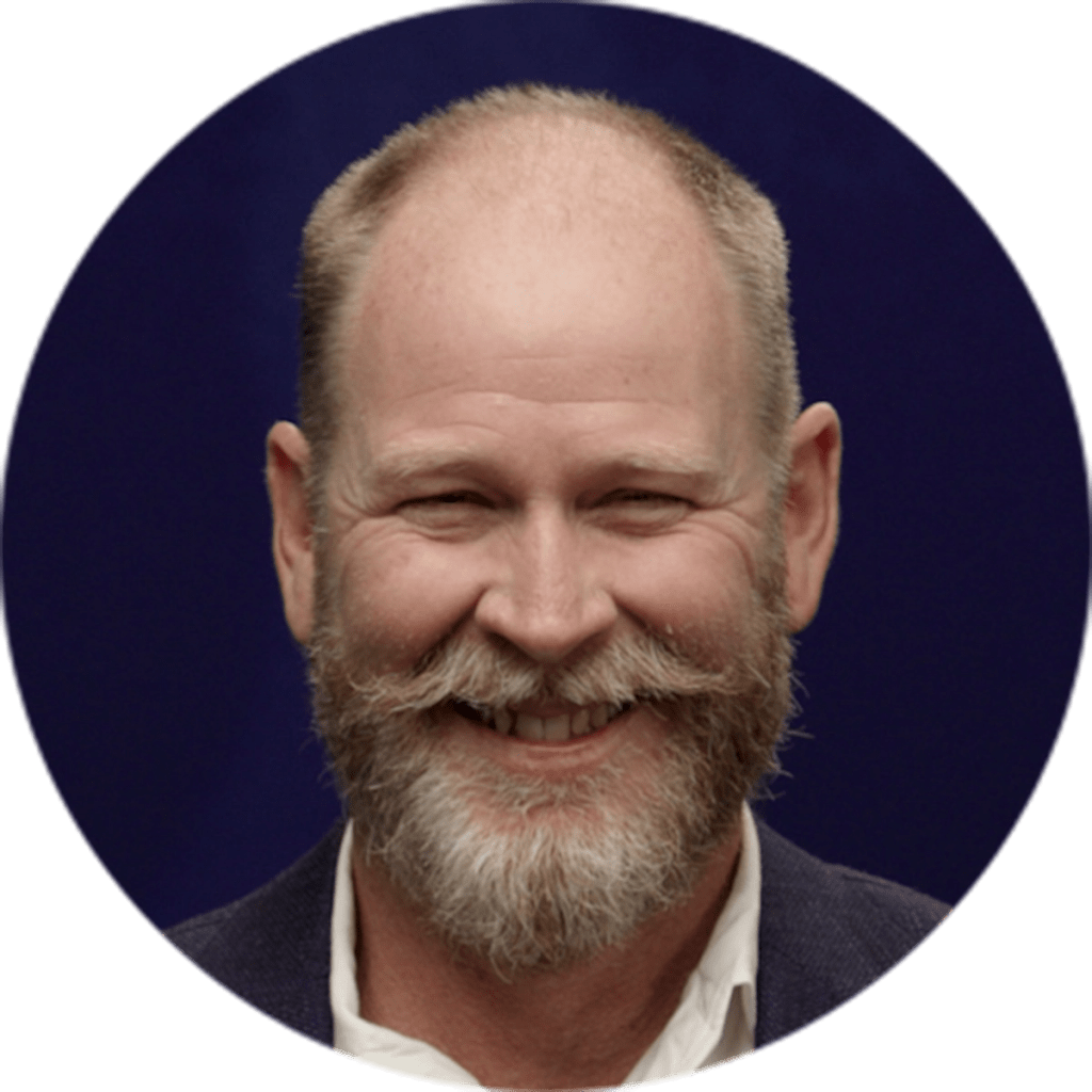 Craig Lauchlan headshot